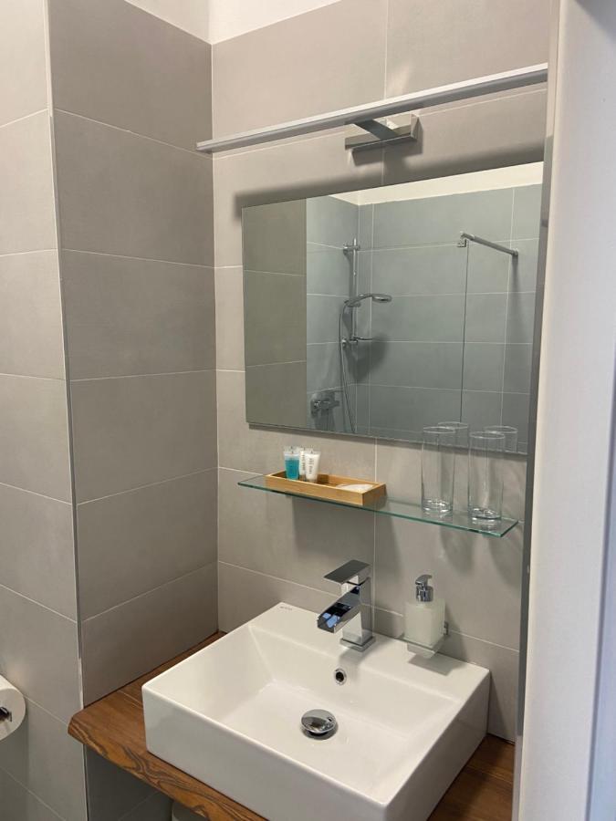 ליטומיסי Aparthotel Slezak מראה חיצוני תמונה