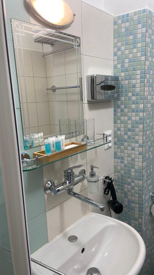 ליטומיסי Aparthotel Slezak מראה חיצוני תמונה